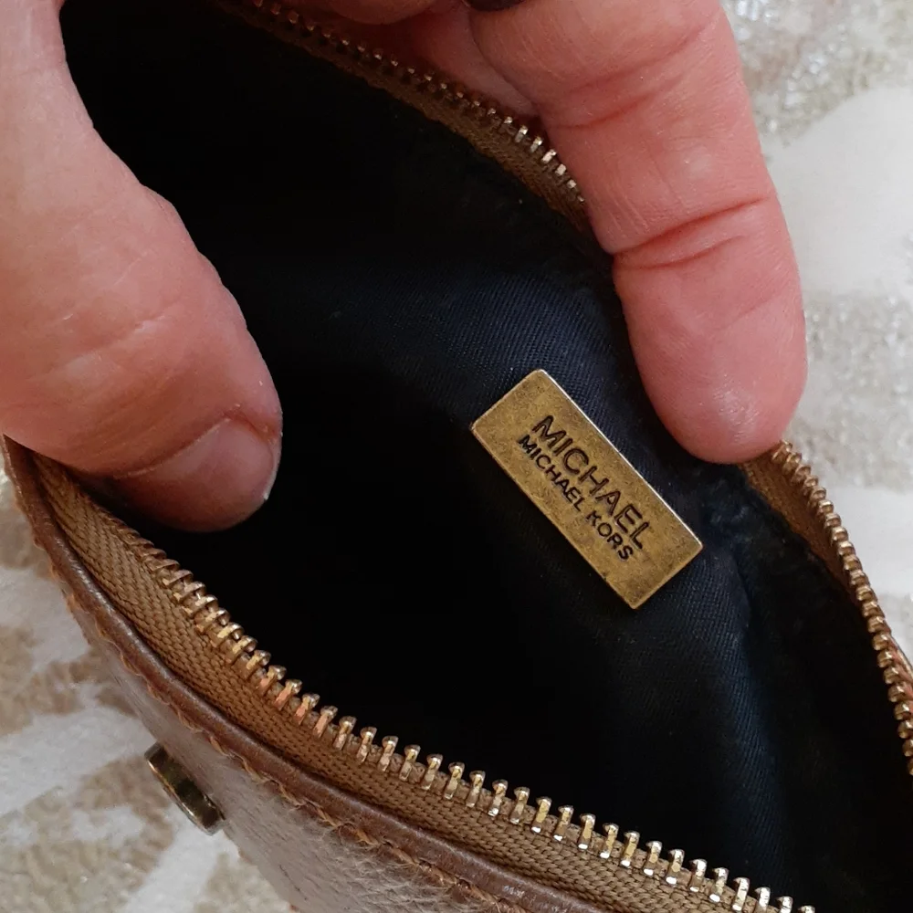 Michael Kors GOLD Leather‎ Wrist Pouch Coin Bag 9